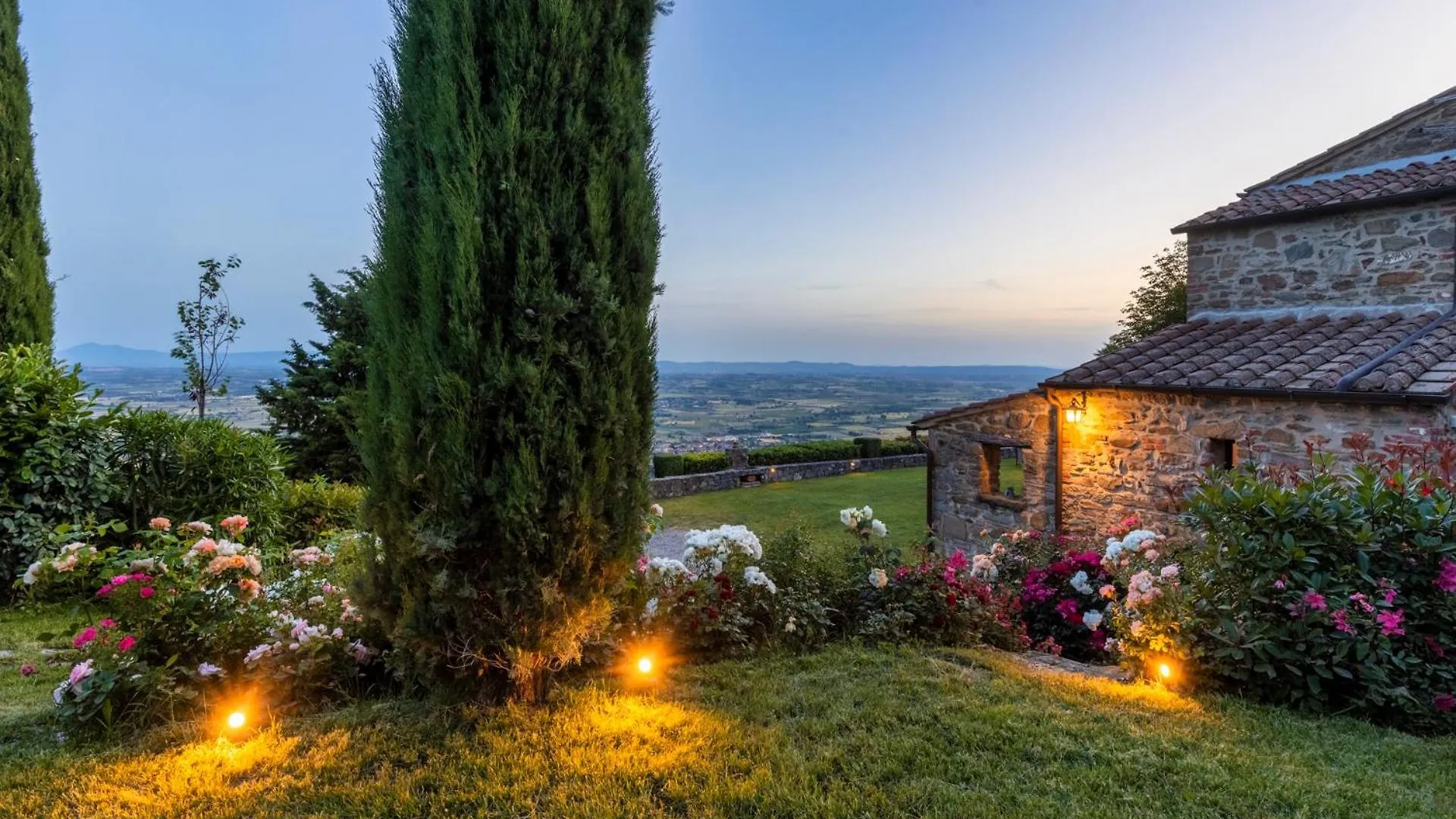 Mulino A Vento Villa Cortona Italy